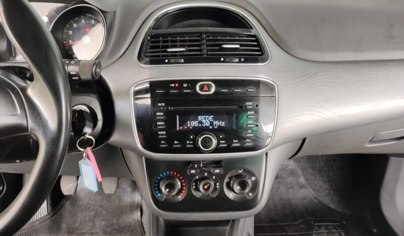 Fiat Punto Essence 2016 completo