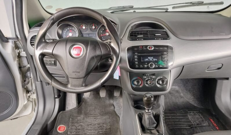 Fiat Punto Essence 2016 completo