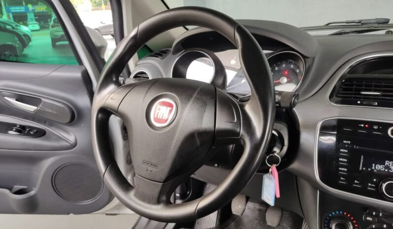 Fiat Punto Essence 2016 completo