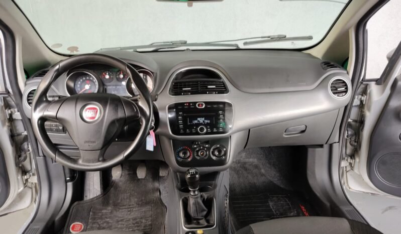 Fiat Punto Essence 2016 completo