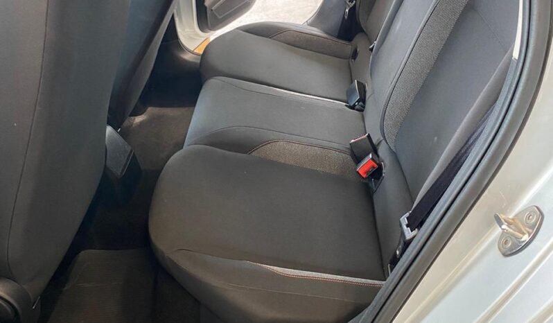 Volkswagen Polo Track 2023 completo