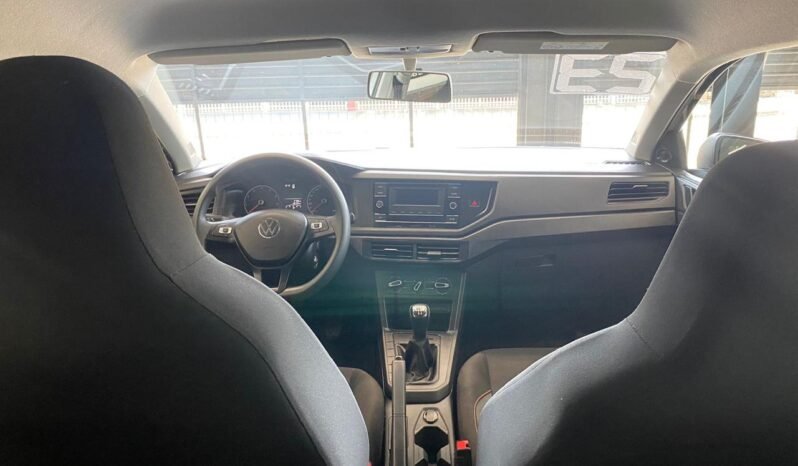 Volkswagen Polo Track 2023 completo