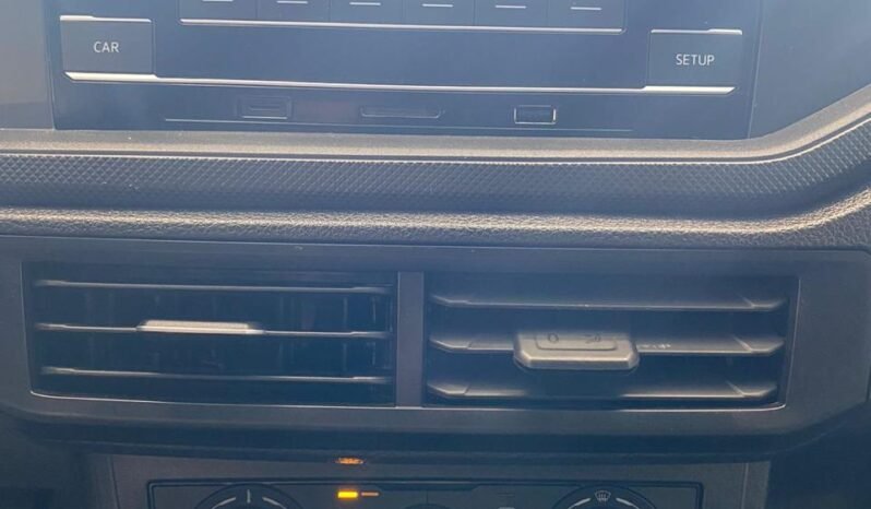 Volkswagen Polo Track 2023 completo