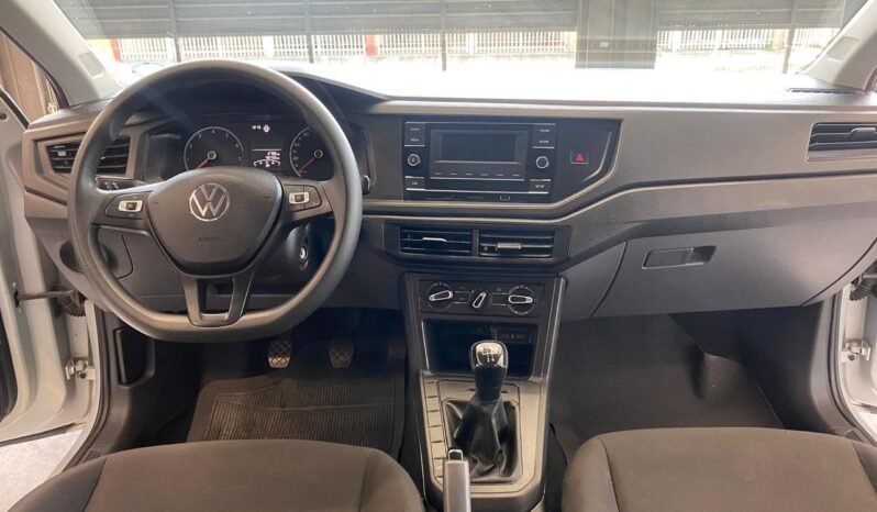 Volkswagen Polo Track 2023 completo