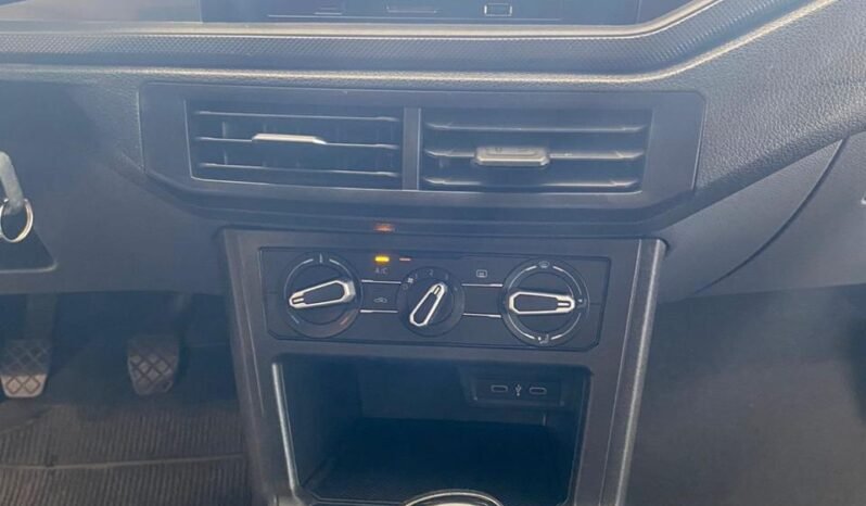 Volkswagen Polo Track 2023 completo