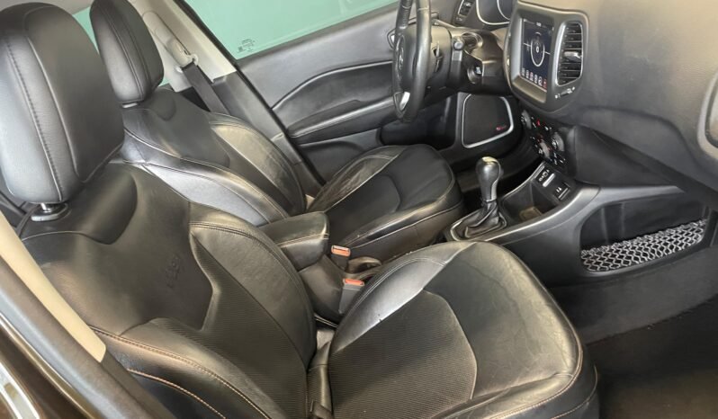 Jeep Compass longitude 2018 completo