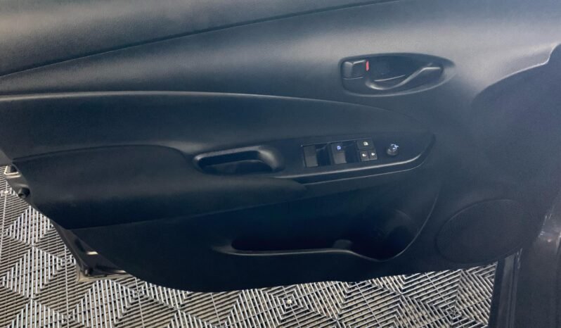Toyota Yaris XL 2024 completo