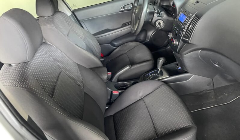Hyundai i30 2011 completo