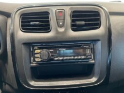 Renault Logan Life completo
