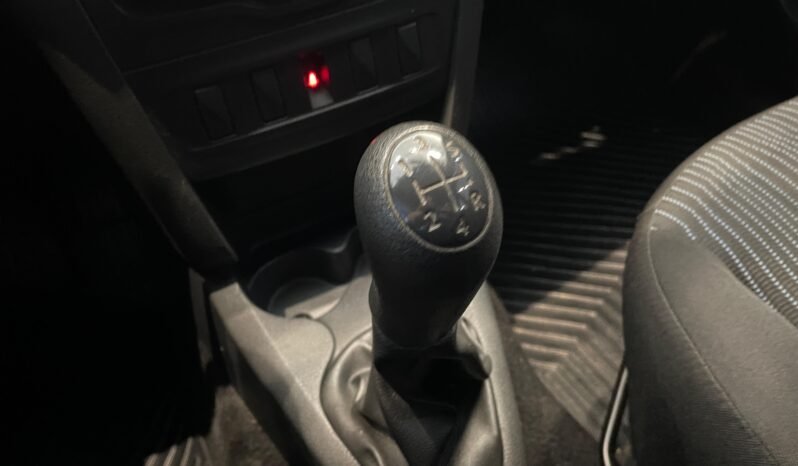 Renault Logan Life completo