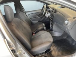 Renault Logan Life completo