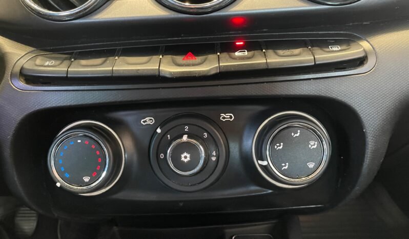 Fiat Argo Trekking completo
