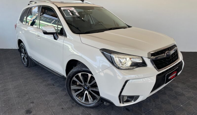 Subaru Forester XT completo