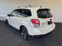 Subaru Forester XT completo