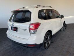 Subaru Forester XT completo