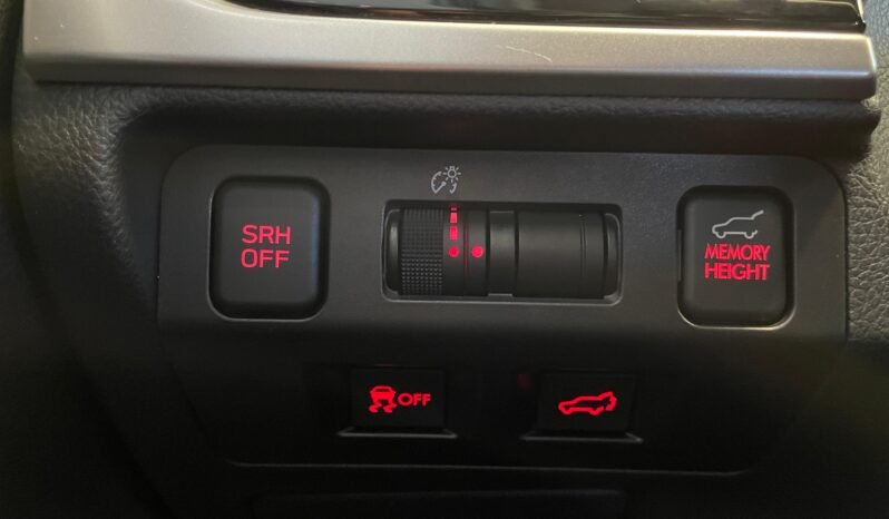 Subaru Forester XT completo