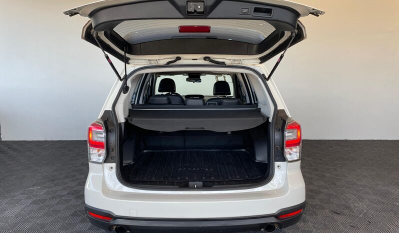 Subaru Forester XT completo