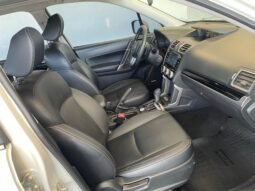 Subaru Forester XT completo