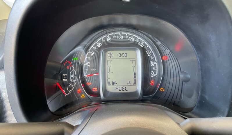 Fiat Mobi Like Fire completo