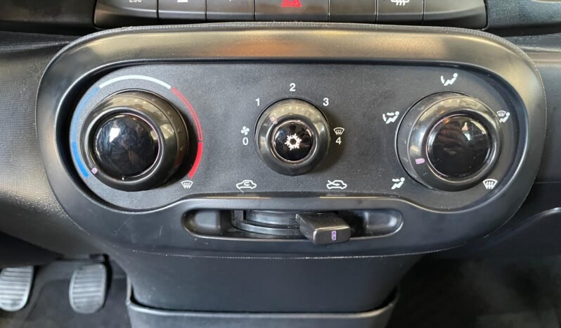 Fiat Mobi Like Fire completo
