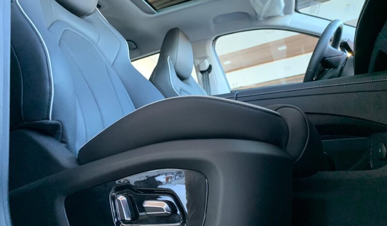 Omoda E5 completo