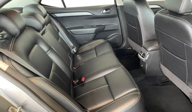 Citroën C4 Lounge Live 2019 completo