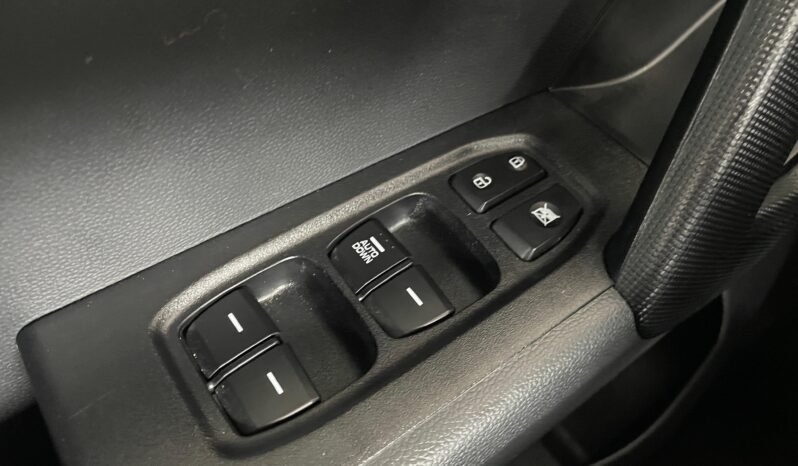 Hyundai Creta Action completo