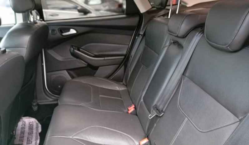 Ford Focus Titanium 2.0 Aut. completo