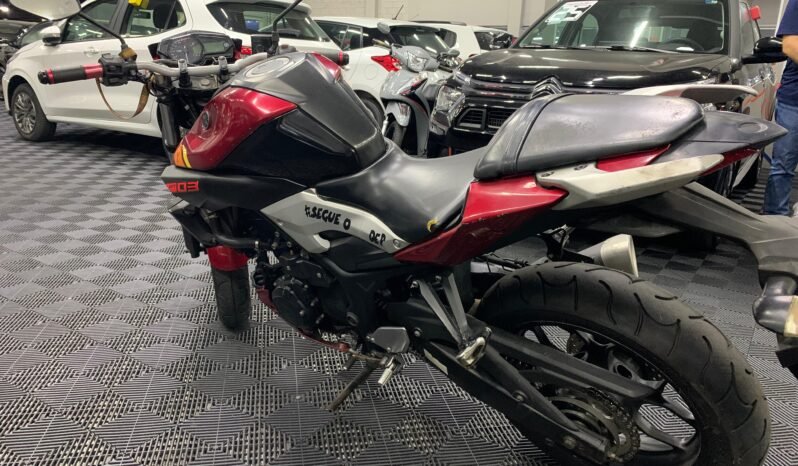 Yamaha MT 03 completo