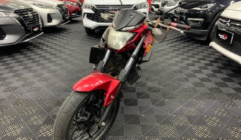 Yamaha MT 03 completo