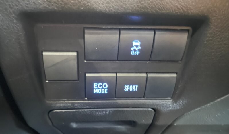 Toyota Yaris XL 2024 completo