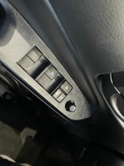 Toyota Yaris XL 2024 completo