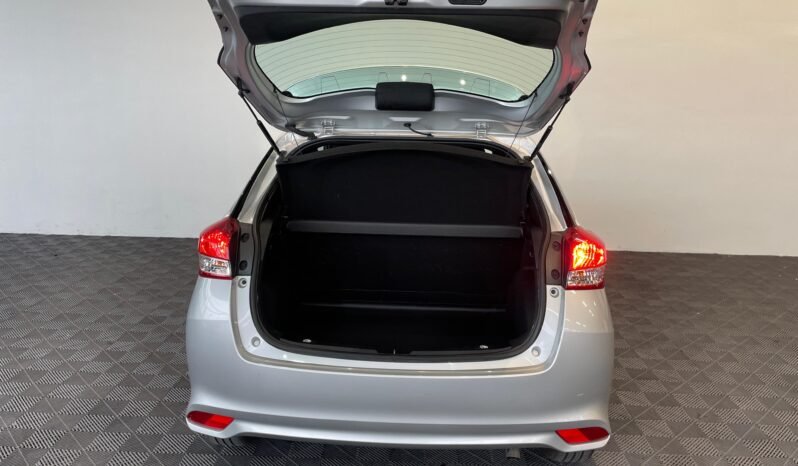 Toyota Yaris XL 2024 completo