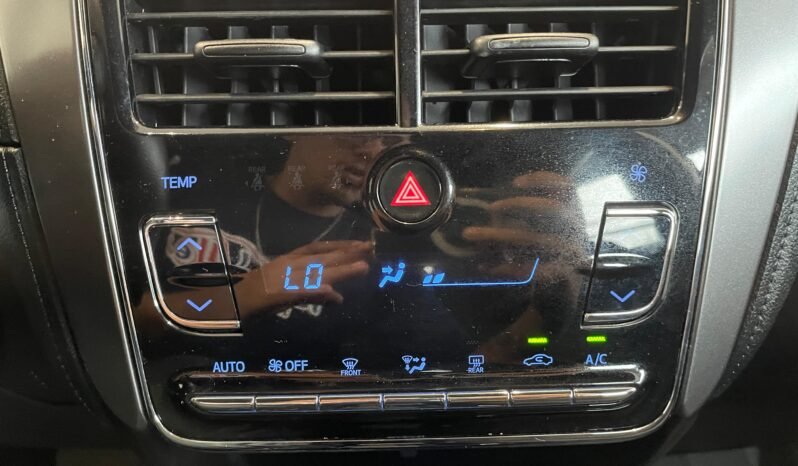 Toyota Yaris XL 2024 completo