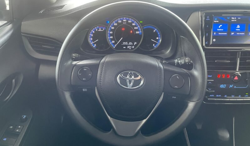 Toyota Yaris XL 2024 completo
