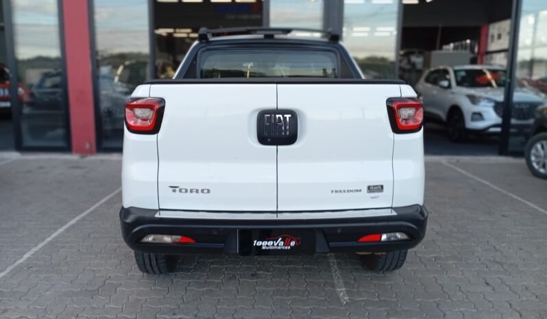 Fiat Toro Freedom 2022 completo