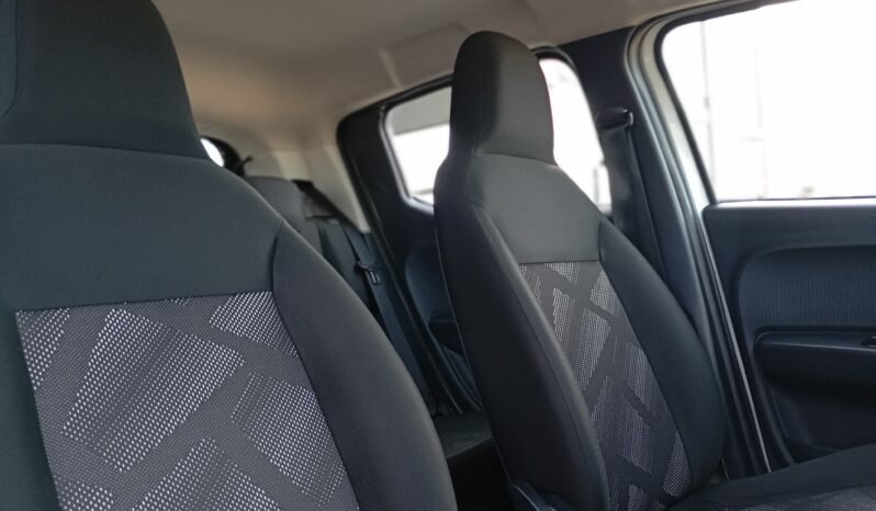 Fiat Mobi Like completo