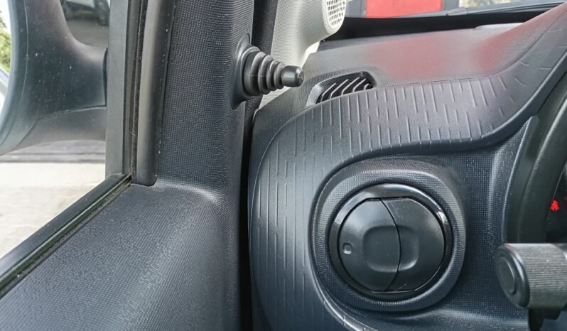 Fiat Mobi Like completo