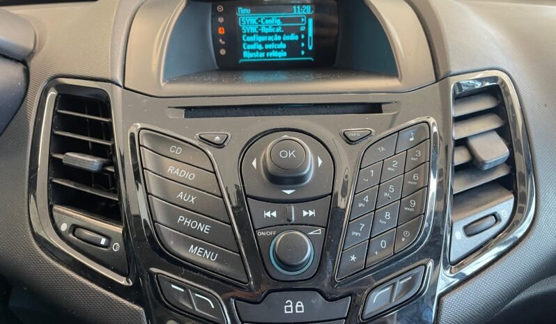 Ford Fiesta Titanium 1.6 completo