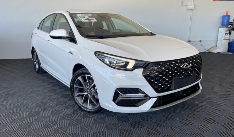Chery Arrizo 6 Pro Híbrido 2025 completo