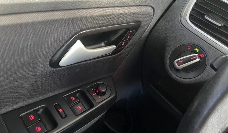 Volkswagen Fox Mi 1.6 I-Motion completo