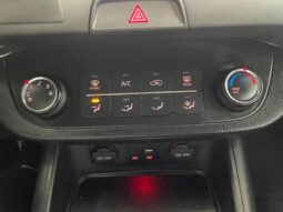 Kia Sportage LX completo