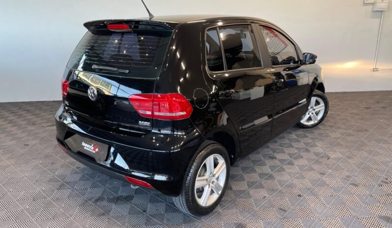 Volkswagen Fox Comfortline 1.6 completo