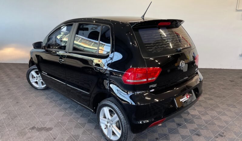 Volkswagen Fox Comfortline 1.6 completo