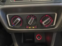 Volkswagen Fox Comfortline 1.6 completo