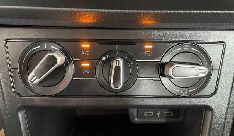 Volkswagen Polo MPI 2024 completo