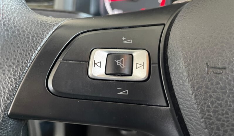 Volkswagen Polo Track completo