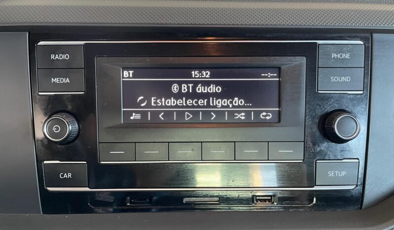 Volkswagen Polo Track completo