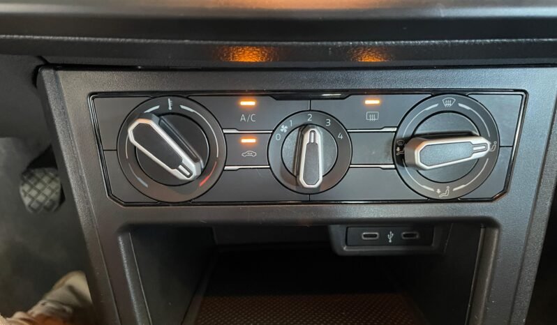 Volkswagen Polo Track completo
