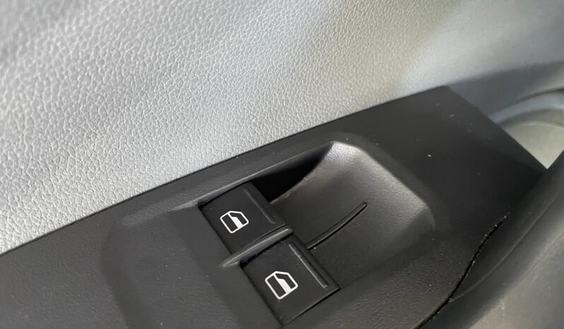Volkswagen Polo Track completo